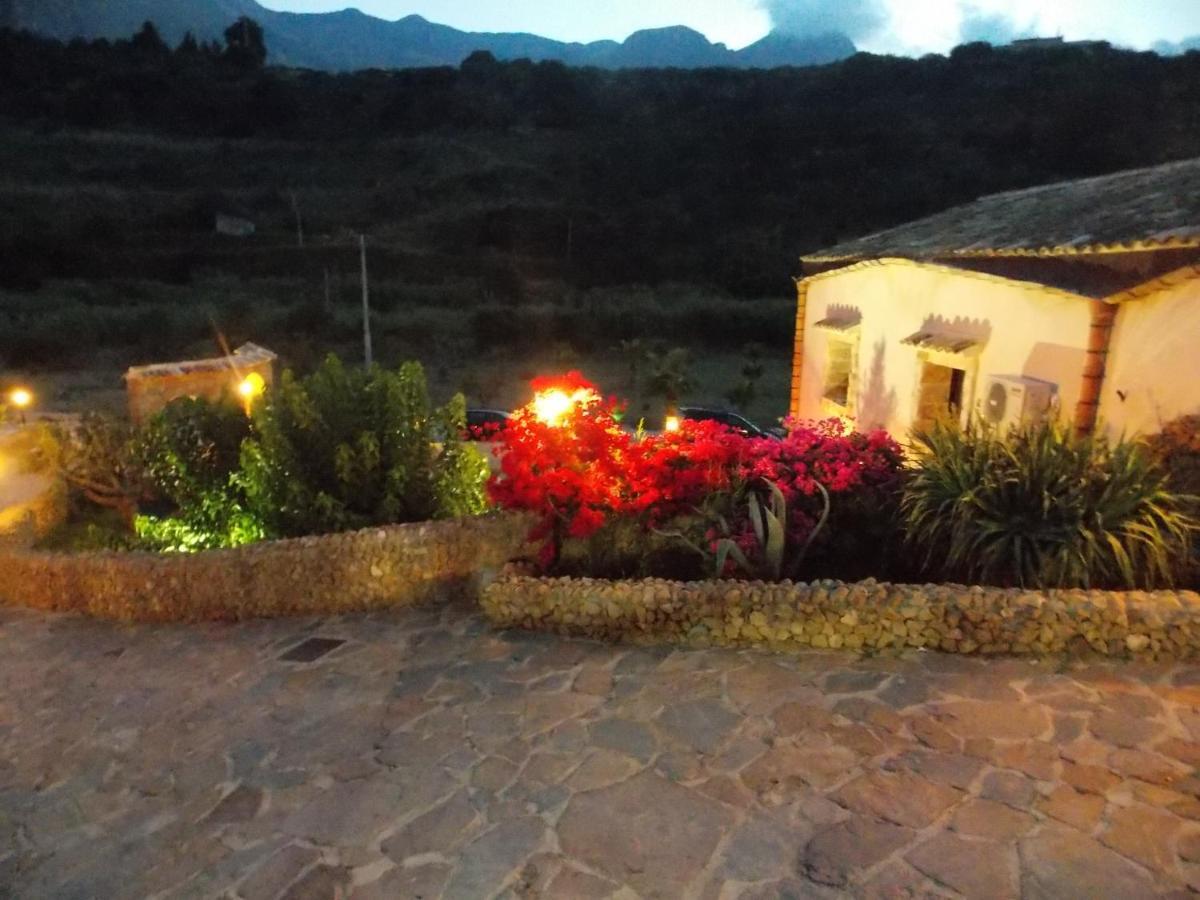 Casale Del Golfo Pensionat Castellammare del Golfo Exteriör bild